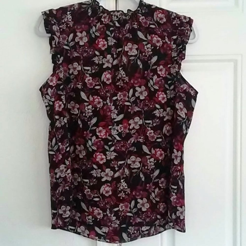 NWT Ann Klein Sleeveless Top